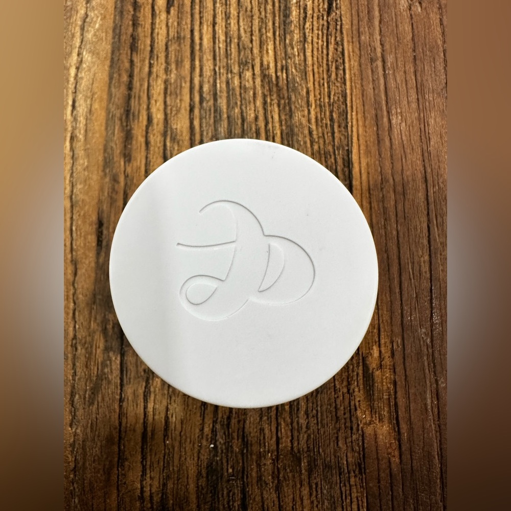 Iris and Romeo Best Skin Days 5-in-1 Skincare - skin tint - Picture 3 of 4